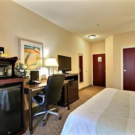 Magnolia Inn And Suites Pooler Exteriér fotografie