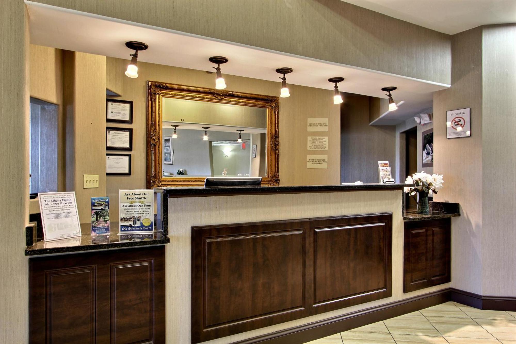 Magnolia Inn And Suites Pooler Exteriér fotografie