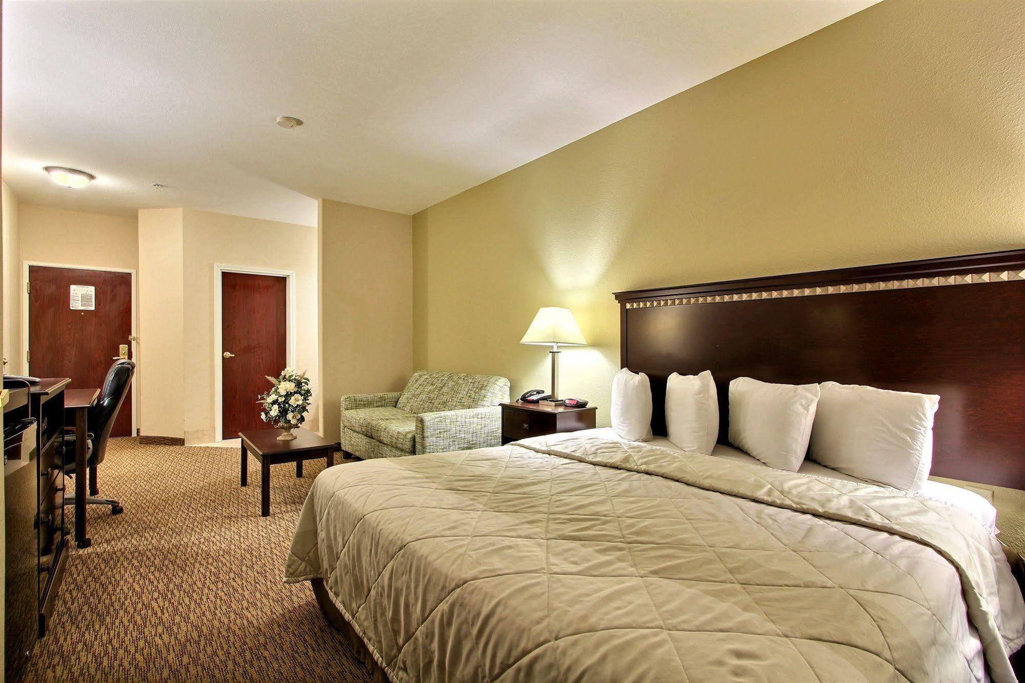 Magnolia Inn And Suites Pooler Exteriér fotografie
