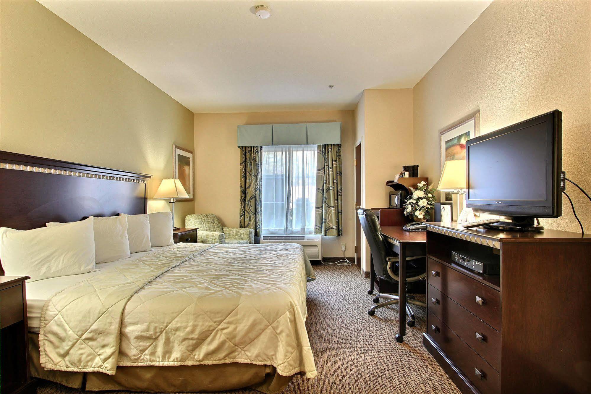 Magnolia Inn And Suites Pooler Exteriér fotografie