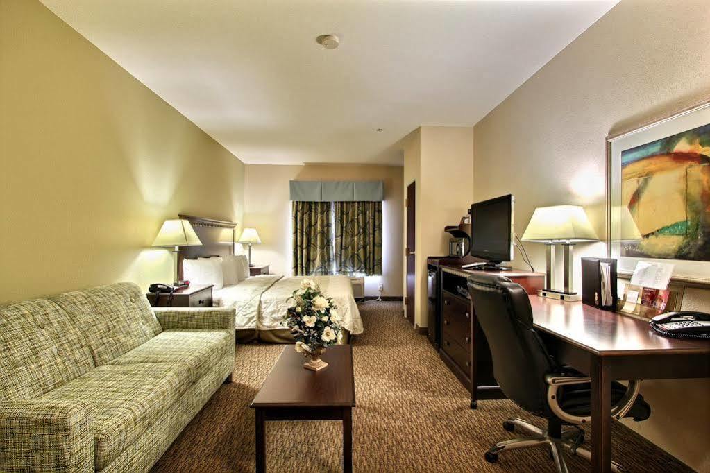 Magnolia Inn And Suites Pooler Exteriér fotografie